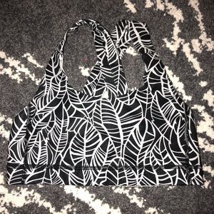 Lululemon sports bra